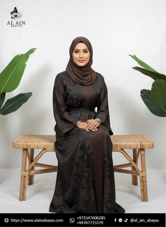Elegant Jacquard & Pleat Fusion Abaya – Earthy Mocha